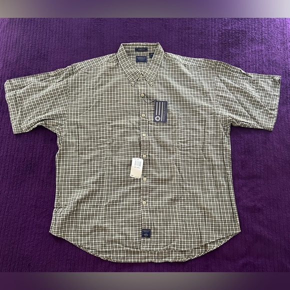 Short Sleeve Button Down Shirts - Picture 3 of 4